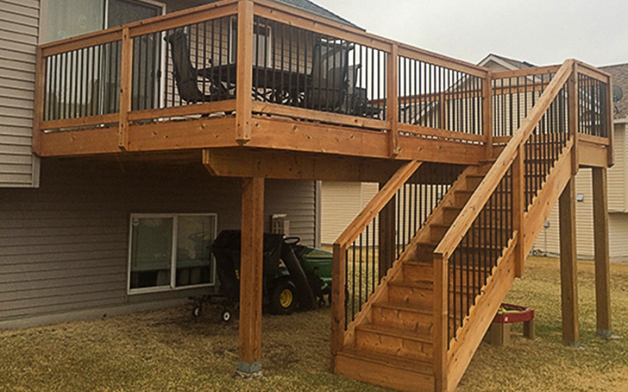 Gorgeous new cedar deck with aluminum railings.